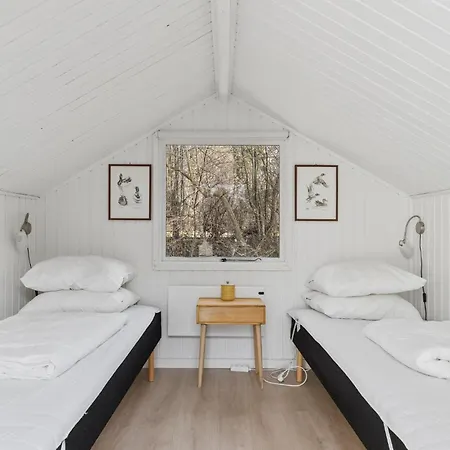 3 Bedroom Gorgeous In Ferienhaus *